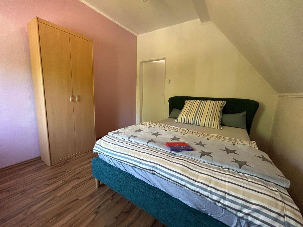 Gemuetliches Familienhaus - Fuehlt Euch Wohl Apartman Oldenburg Kültér fotó